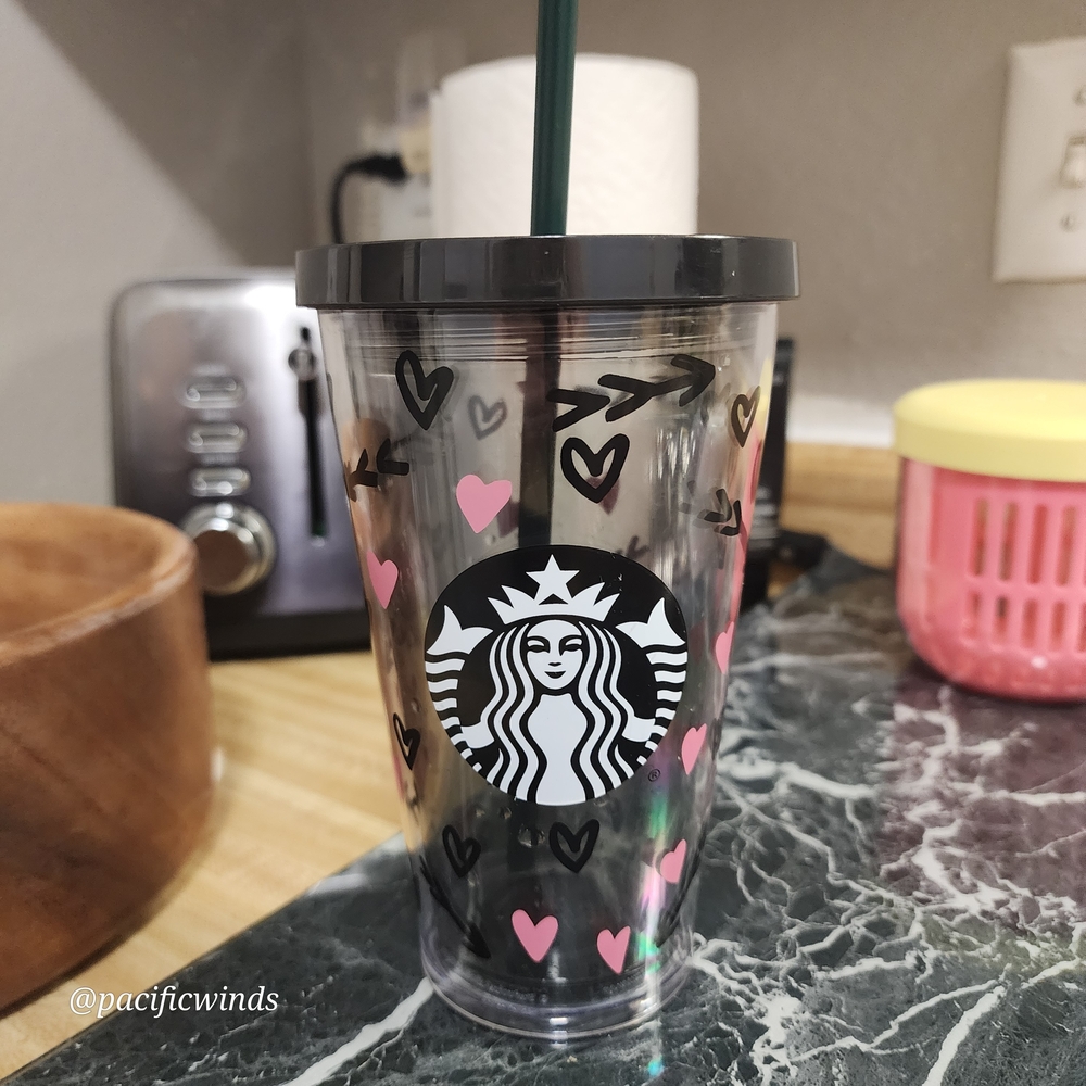 2017 LIKE NEW! Starbucks Heart Design Tumbler Cold Cup 16 oz ☆